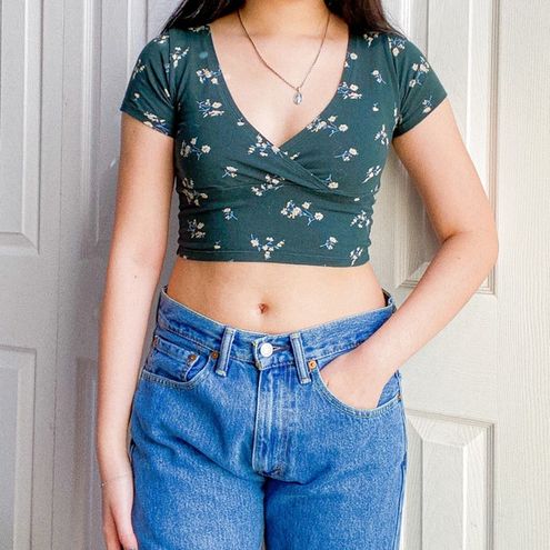 Brandy Melville, Tops, Brandy Melville Green Floral Amara Crop Top