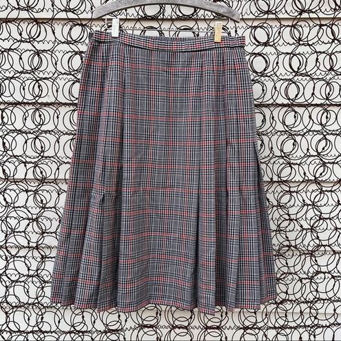 Pendleton Vintage 100% virgin wool red and blue plaid pleated