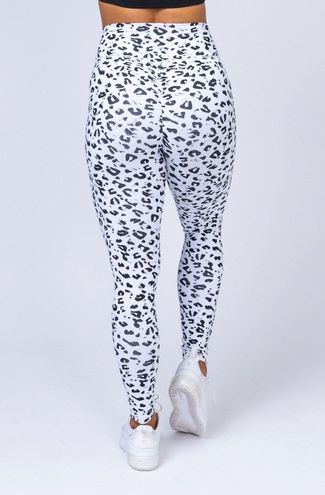 Ryderwear Leggings - Snow Leopard Size S Multi - $36 (47% Off