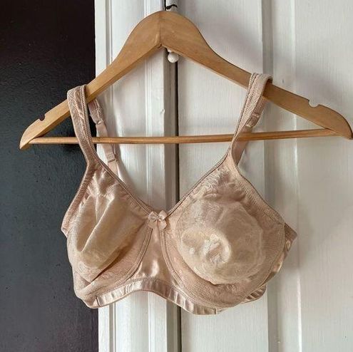 Vanity Fair Full Figure Wirefree Smoothing Bra Nude Floral 38C Size  undefined - $17 - From Wendy