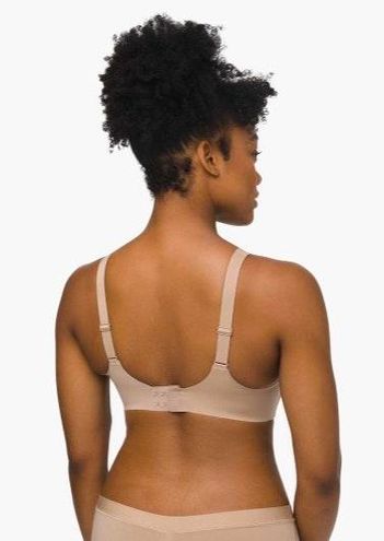 Lululemon Hold True Bra 34C Tan Size M - $39 (50% Off Retail) New