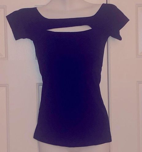 Klassy Network Short Sleeve Peek-a-Boo Top Size Small - $36 - From Delia