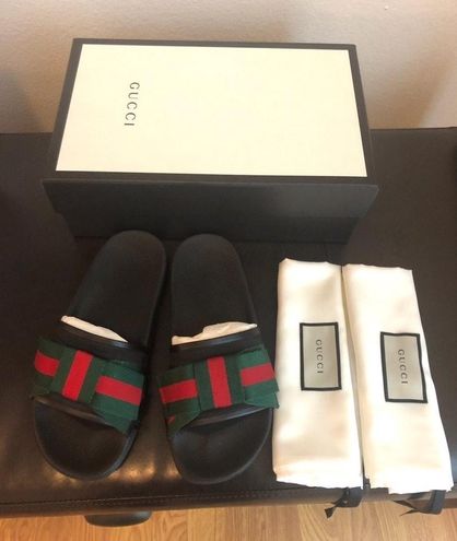 Gucci slides in on sale box