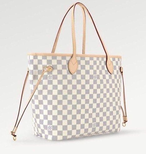 Louis Vuitton Neverfull MM - style N41605 - $1100 - From Autumn