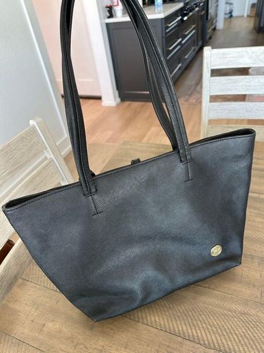 Vince Camuto Vince Camino classic leather Leila tote, good used