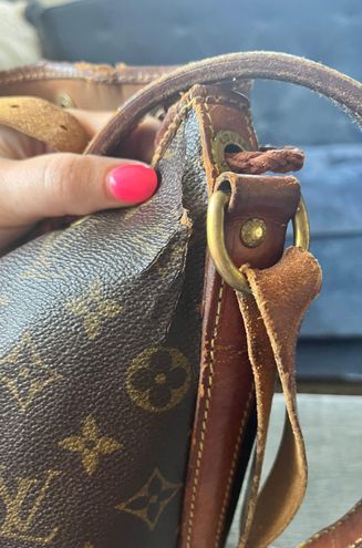 Louis Vuitton LV Purse Brown - $300 (70% Off Retail) - From Hannah