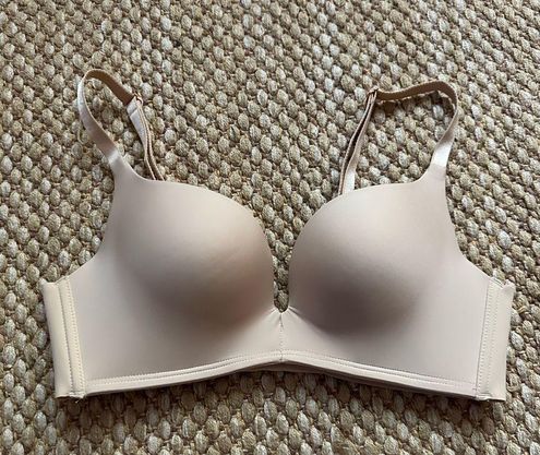 Maidenform Wireless Push-Up Bra, Wirefree Bra with Demi Plunge, Convertible  Bra Size undefined - $24 New With Tags - From Avanis