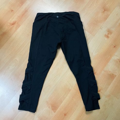 90 Degrees by Reflex Capri Mesh Leggings Black Size M - $23 (48