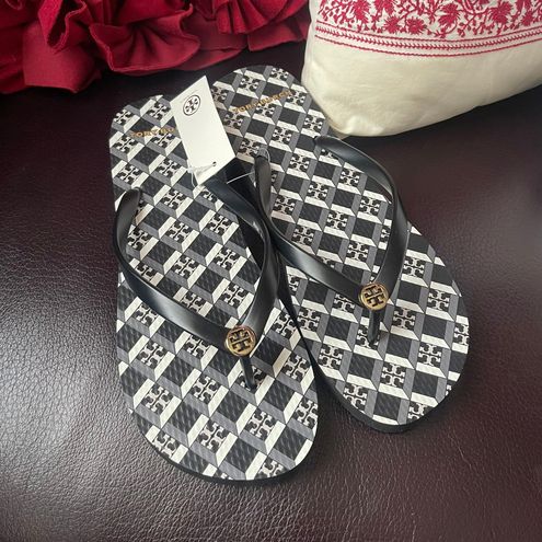 Tory Burch Thin Flip Flops Black Geo Logo Size 8 color in Perfect Black NWT  - $78 New With Tags - From daisy