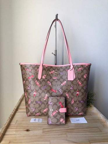 Coach+Signature+Candy+Print+City+Tote+Bag%2C+Large+-+Khaki for