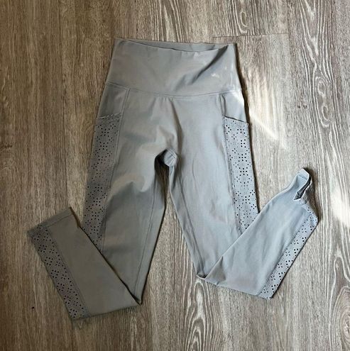 Aerie Move High-Waisted Lasercut 7/8 Leggings Size Medium Grey