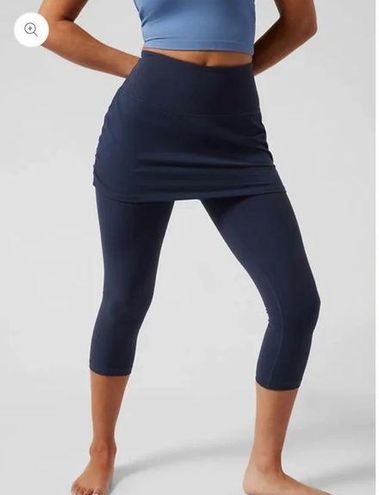 Athleta NEW ELATION 2 IN 1 CAPRI in Navy Blue Size M - $38 - From Marissa