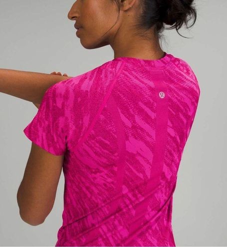 Lululemon swiftly tech SS camo pow pink/ ripened raspberry size 8 - $54 -  From Brooke