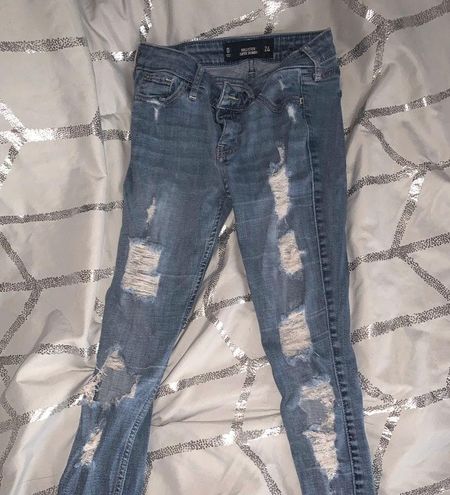 hollister ripped jeans