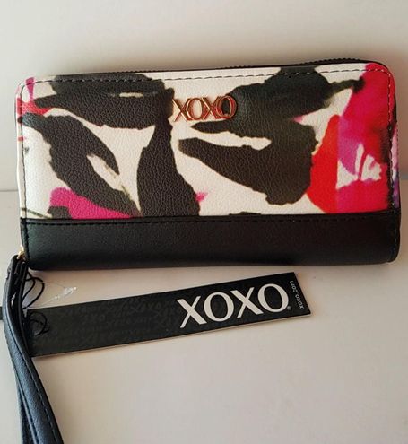 XOXO Women's Floral Print Wristlet