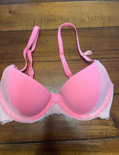 Victoria secret 3 Push up bra size 32C NWT