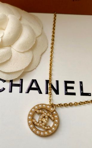Chanel Vintage Gold Pearl Heart Button Pendant – FFJ LLC