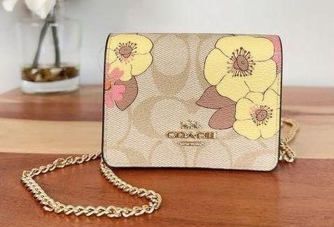 NWT Coach Mini Wallet On A Chain CH714 Light Khaki Signature Floral Print