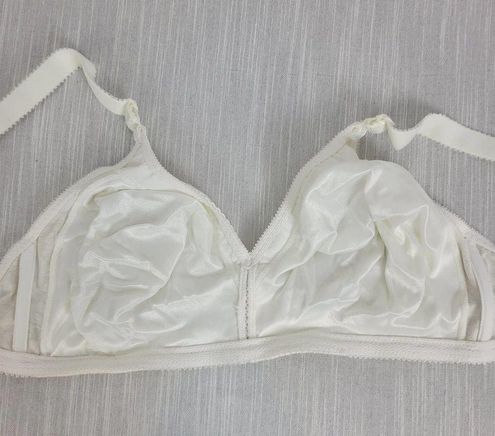 Bali Womens Bra Size 42C White Lace No Wire #3372 Lightweight Adjustable  Strap - $15 - From Annette