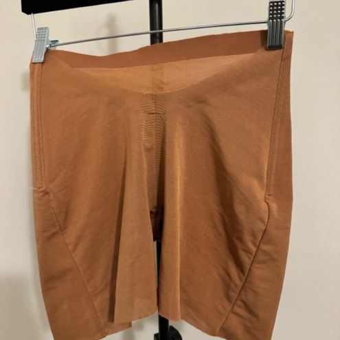 SKIMS sheer sculpting low back shorts Size M - $35 New With Tags - From  Maria