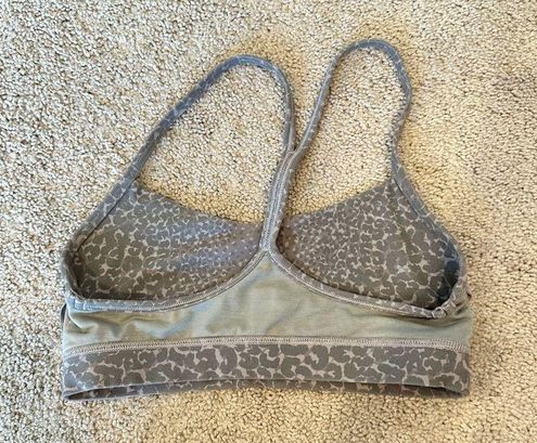 Lululemon Flow Y Bra Nulu Size 6 - $32 - From Alyssa