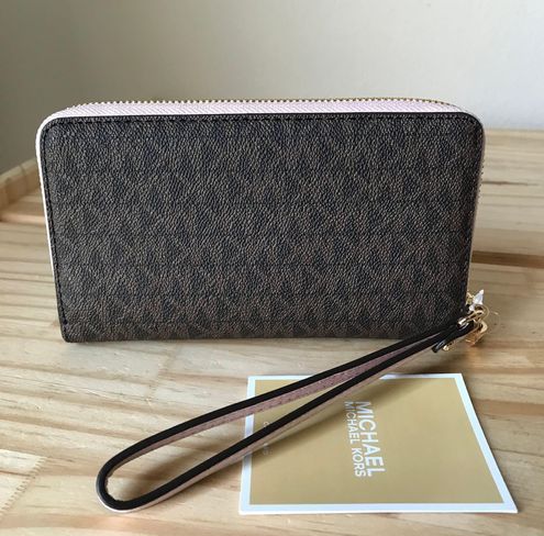 Michael Kors Wallet Brown - $158 New With Tags - From Frankieandlu