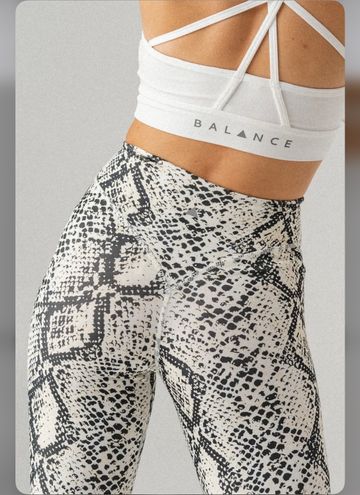 Balance Athletica  THE ASCEND PANT White Size M - $71 (16% Off Retail) New  With Tags - From Jens