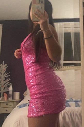 Lucy in The Sky Charlene Sequin Bodycon Dress in Hot Pink