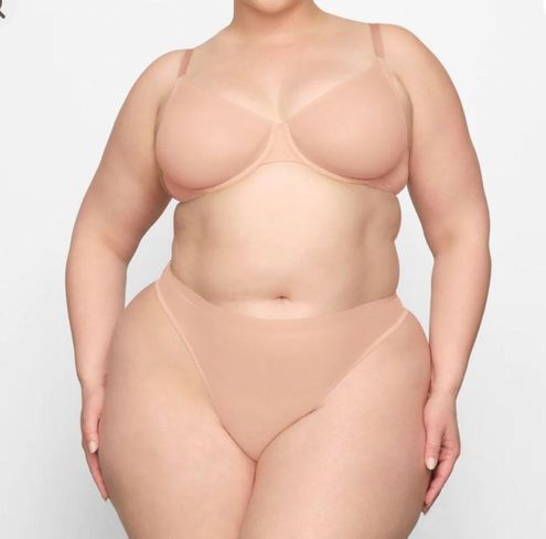 Skims No Show Molded Unlined Demi Bra