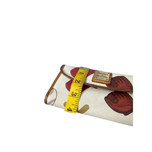 Dooney & Bourke, Bags, Dooney Bourke Womens White Walletpurses St Louis  Cardinals Wallet Leather