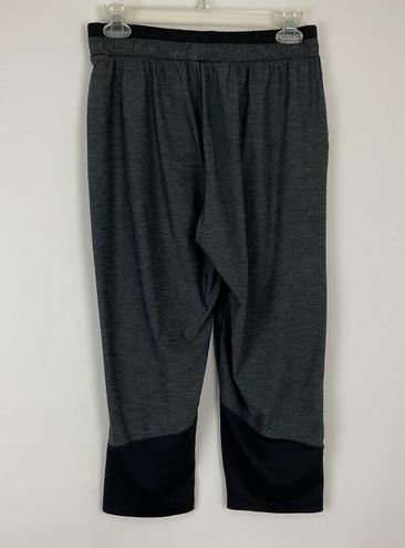 Under Armour Loose HeatGear Capri Pants - $20 - From Trisha