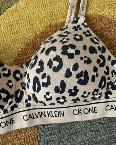 Calvin Klein Padded Wireless Bra Convertible Straps Animal Print