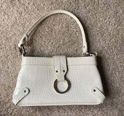 Liz Claiborne white purse  White purses, Liz claiborne, Purses