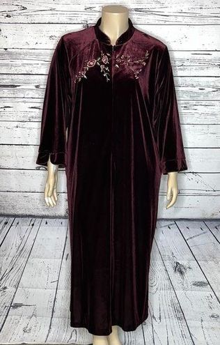 Carole Hochman Velvet Long Zip Robe in Purple