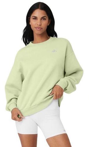 Alo Yoga Accolade Sweatshirt In Iced Green Tea