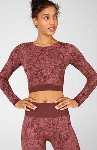 Fabletics Womens Top Size L Kamila Seamless Long Sleeve Cherry Mocha  Reptilia Size L - $29 - From Katie