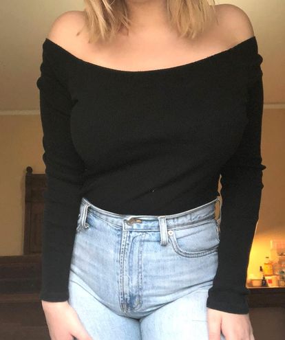 Brandy Melville Mayson top Black - $15 (40% Off Retail) - From Clare