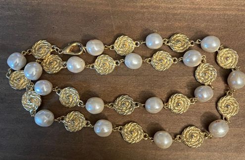 Faux Pearl Necklace with Gold Flower Charms – AGNES + AMALIE