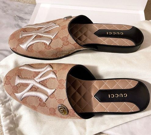 Gucci NY Yankees Leather Slippers