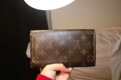 2000s Louis Vuitton Vintage Monogram Wallet at 1stDibs  louis vuitton old  flower wallet, 2000s wallet, vintage louis vuitton wallet styles