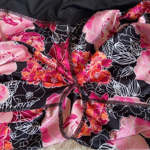 Danskin Floral & Black Printed Leggings Size 12 - $15 - From Launa