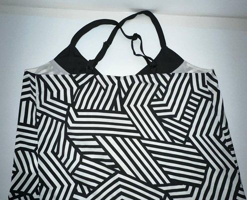 Metaphor Black and White Graphic Flowy Camisole Top Size L Size L - $7 -  From Christine