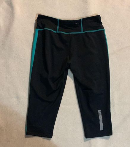 Under Armour All Season Gear Fitted Capris Black - $19 (62% Off