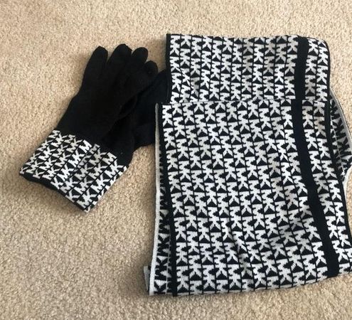 mk gloves and scarf