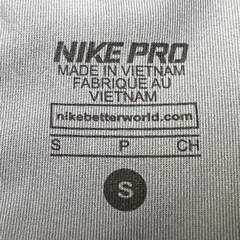 Nike Pro Womens Athletic Snakeskin Print Capri Workout Leggings Small EUC -  $14 - From Tiffany