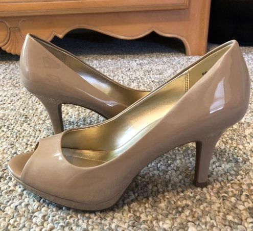 Macy's Bandolino Peep Toe Patent Leather Pump Tan Size 8 - $29 (71% Off Retail) - From Rachel