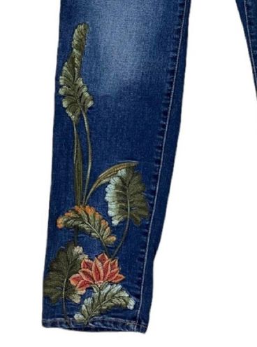 Chico's So Slimming Girlfriend Ankle Jeans Floral Palm Embroidery