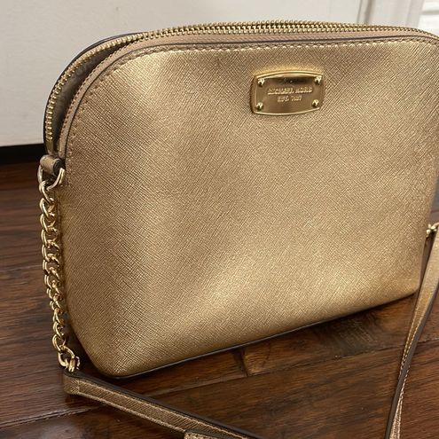 Michael Kors Cindy large dome crossbody - $67 - From Guadalupe