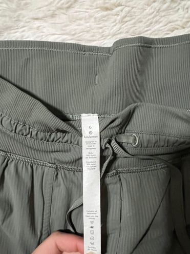 Lululemon Dance Studio Mid-Rise Pants Green Size 6 - $45 (48% Off