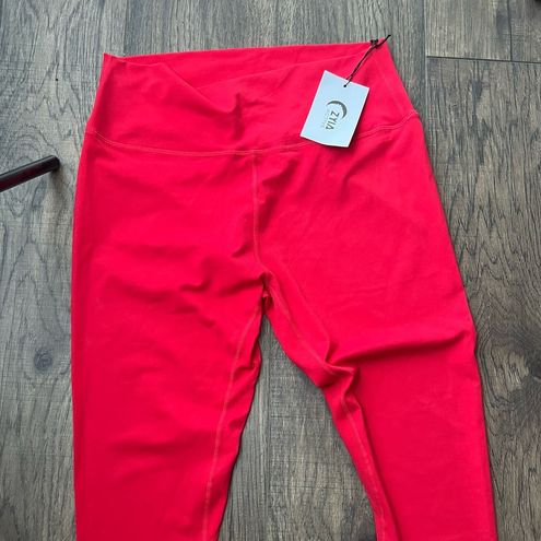 Zyia Active Womens leggings Hi Rise Capri size 16-18 NWT - $36